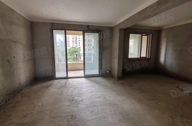 东泰中央公馆3室2厅120㎡48万二手房图片