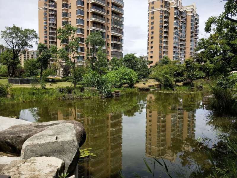 世茂海滨花园(东区)