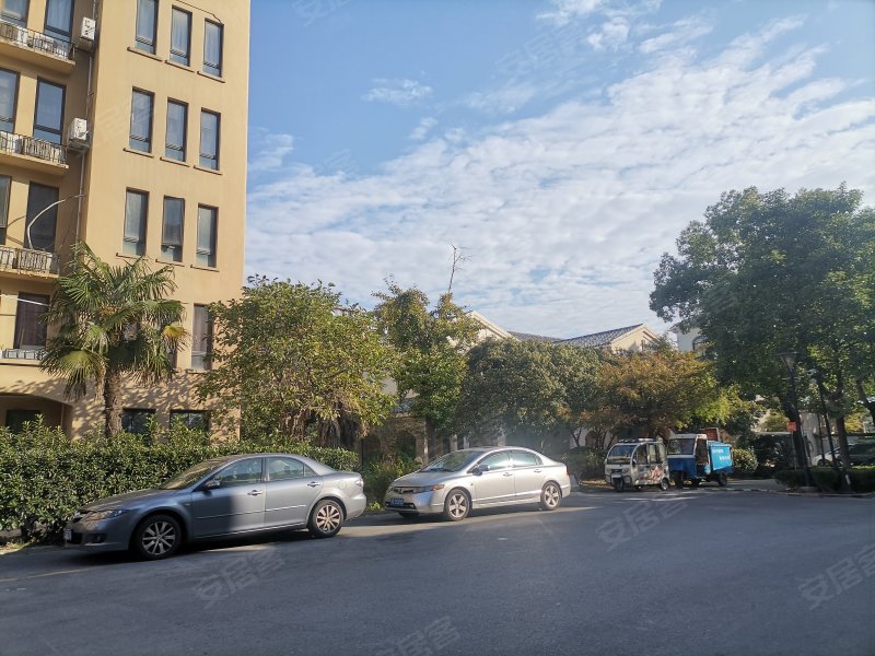 棕榈湾尼盛山庄