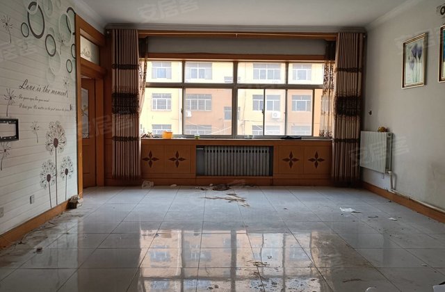 建工集团宿舍3室2厅168㎡49.9万二手房图片