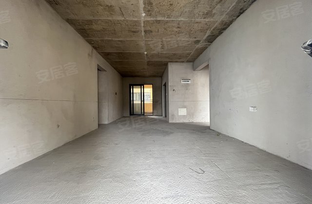 万昌东方巴黎湖岸4室2厅136㎡58万二手房图片