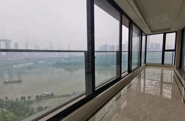 重庆冣好的江景房.没有之一.正看朝天门.香港开发商的品质保障