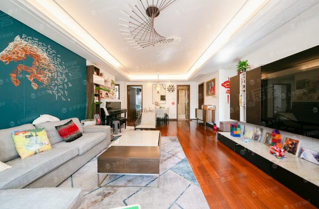 万科城花新园4室2厅139.08㎡1150万二手房图片