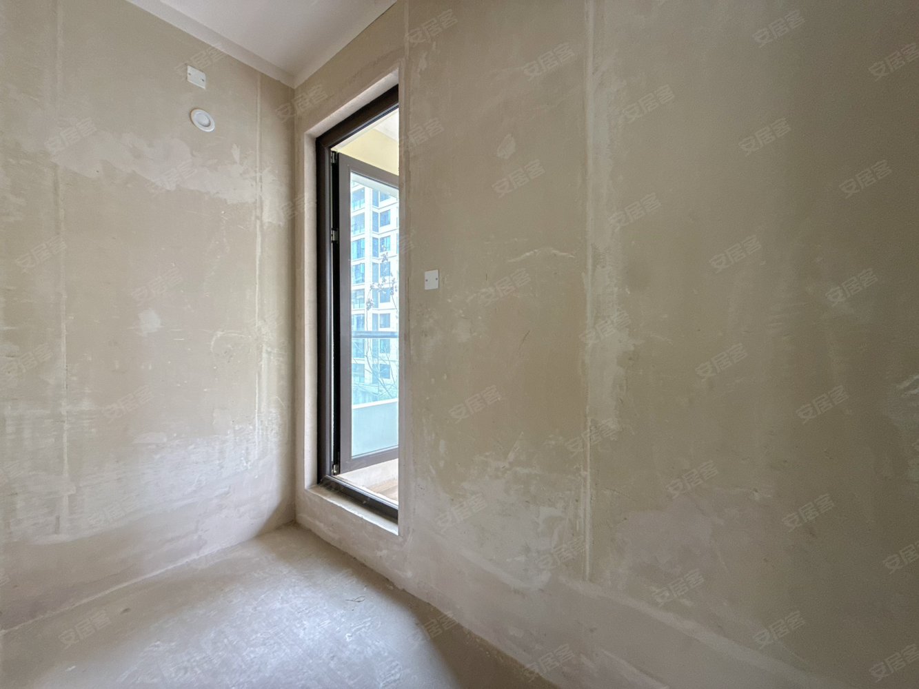 德信金成观澜大院4室2厅2卫108㎡南北55万