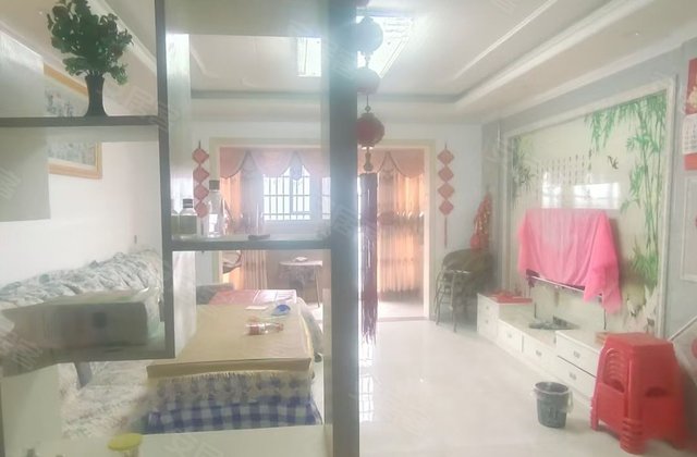 新华园4室2厅142㎡41.8万二手房图片