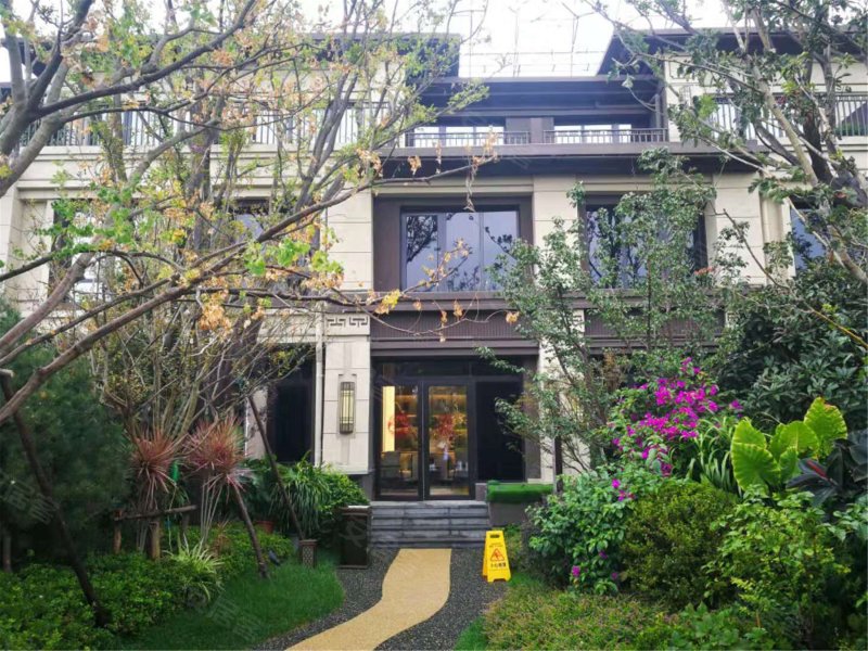 世茂璀璨天樾(别墅)