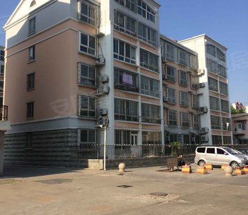 和平家园 复式急售 送四个储藏室 送一个车库 价格大议