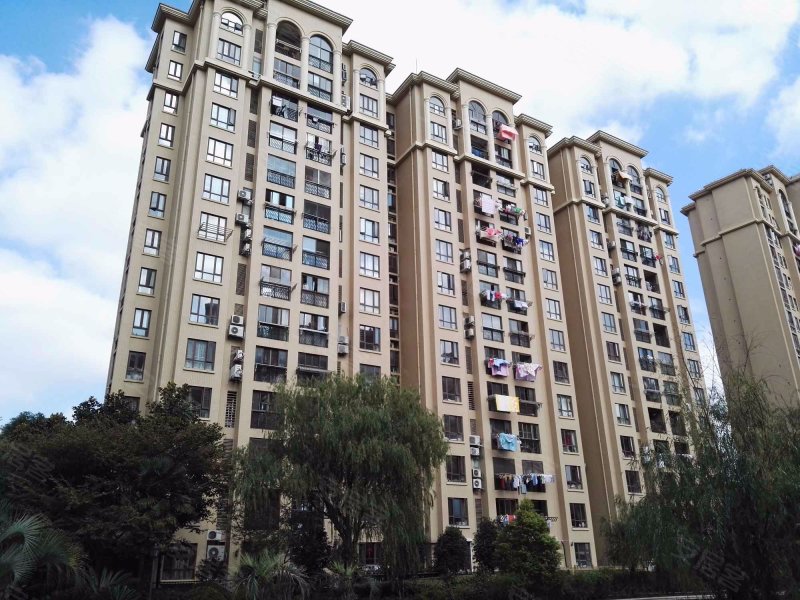 环球翡翠湾花园(公寓住宅) 环球翡翠湾花园(公寓住宅)