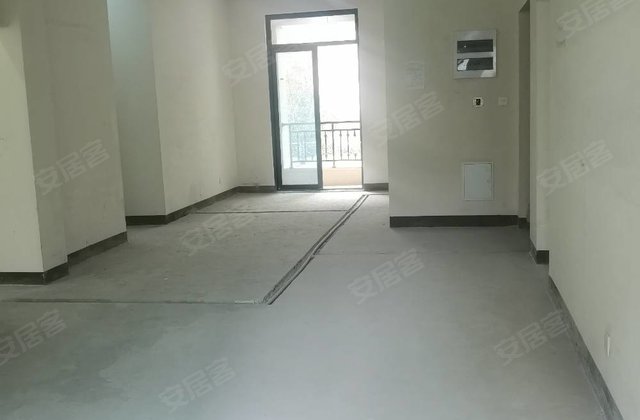 绿城玫瑰园4室2厅139㎡130万二手房图片