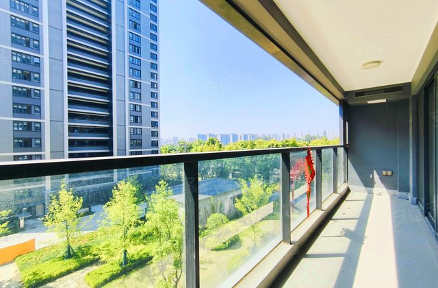 玖珑悦4室2厅137.92㎡240万二手房图片