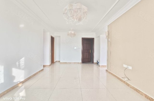 恒大悦龙台3室2厅106㎡58.5万二手房图片