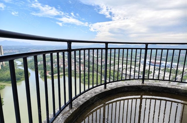 裕达金碧天誉4室2厅133㎡38万二手房图片