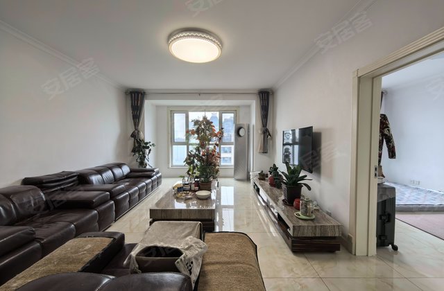 香巴拉家园3室2厅151.06㎡150万二手房图片