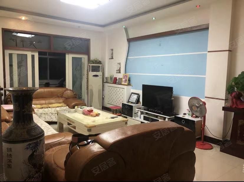 尹溪南区3室2厅2卫159㎡南北43.8万