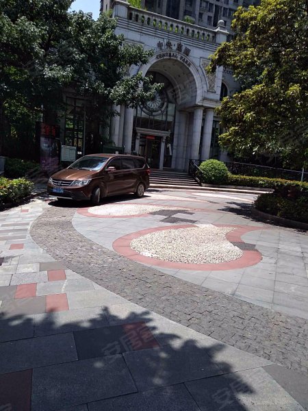 汇景新城中央庭院