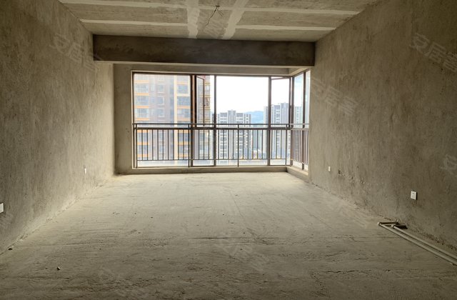 塞纳公馆4室2厅145㎡59.8万二手房图片