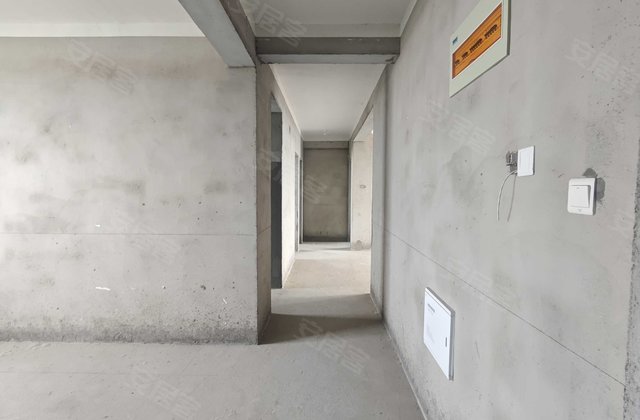 文昌家园3室2厅124.35㎡43万二手房图片