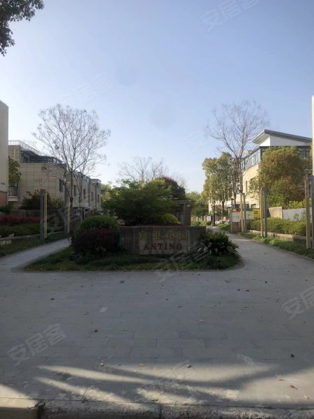 安亭新镇宾根花园(别墅) 