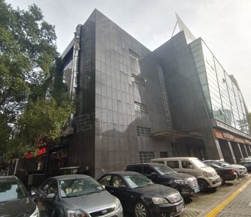 百丈东路909弄17号楼