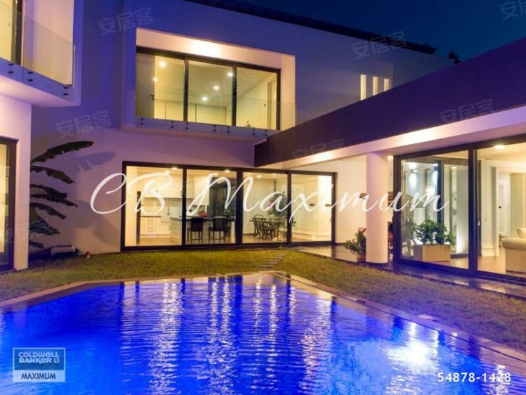 土耳其约¥669万基布里斯现代别墅与游泳池在凯里尼亚出售二手房独栋别墅图片
