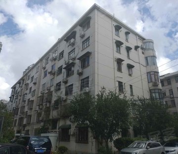 冠生园路235弄小区