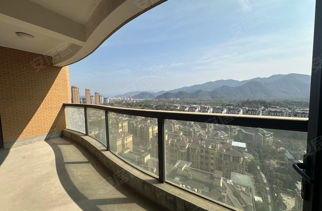 湖景国际3室2厅142.89㎡239万二手房图片