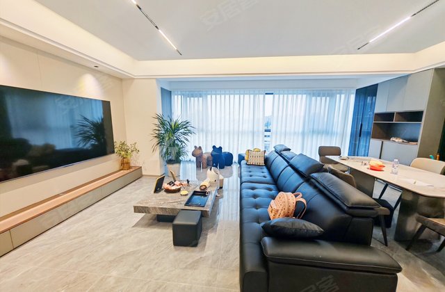 北大资源颐和天璞4室2厅116.8㎡128.8万二手房图片