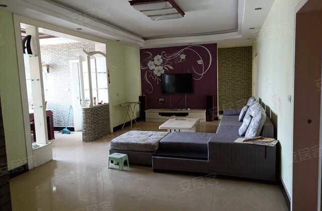 警苑小区4室2厅151㎡40万二手房图片