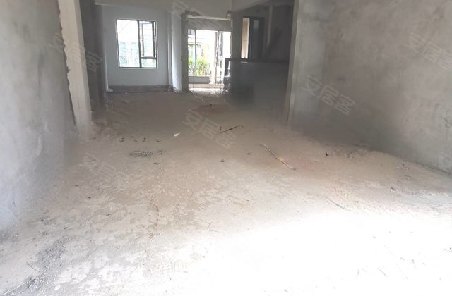 凤湖十里4室2厅121.29㎡152万二手房图片