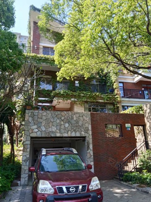 石竹山水园(别墅)5室2厅5卫343㎡南580万