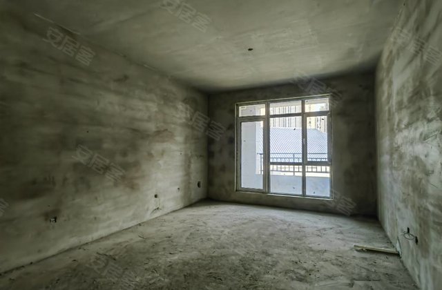 名家汇4室2厅141㎡77.8万二手房图片