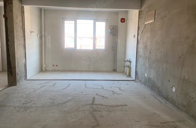 远大怡景园3室2厅142㎡100万二手房图片