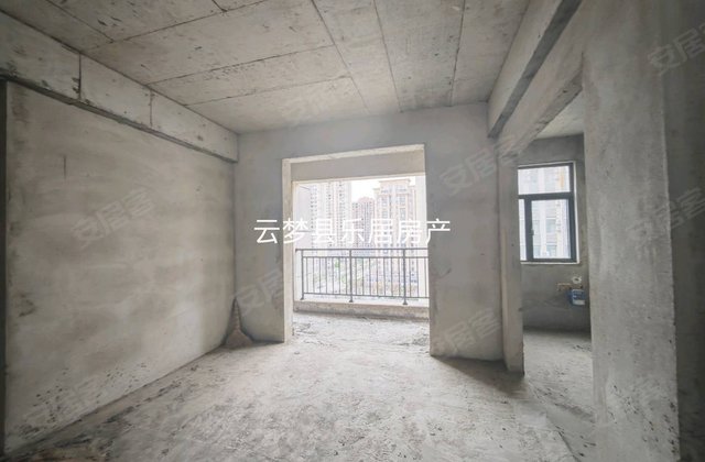 龙岗国际3室2厅118㎡38万二手房图片