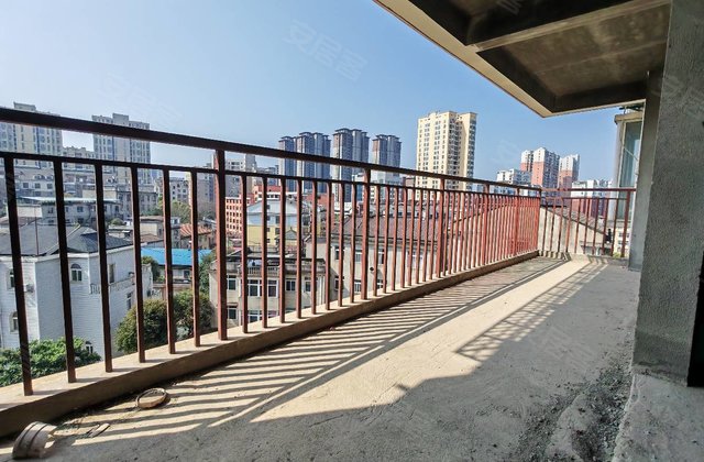 君越公寓3室2厅133㎡35万二手房图片