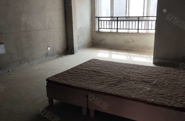 金色漫城3室2厅131㎡75万二手房图片