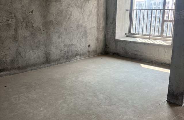 上坤中腾都会四季4室2厅126㎡135万二手房图片