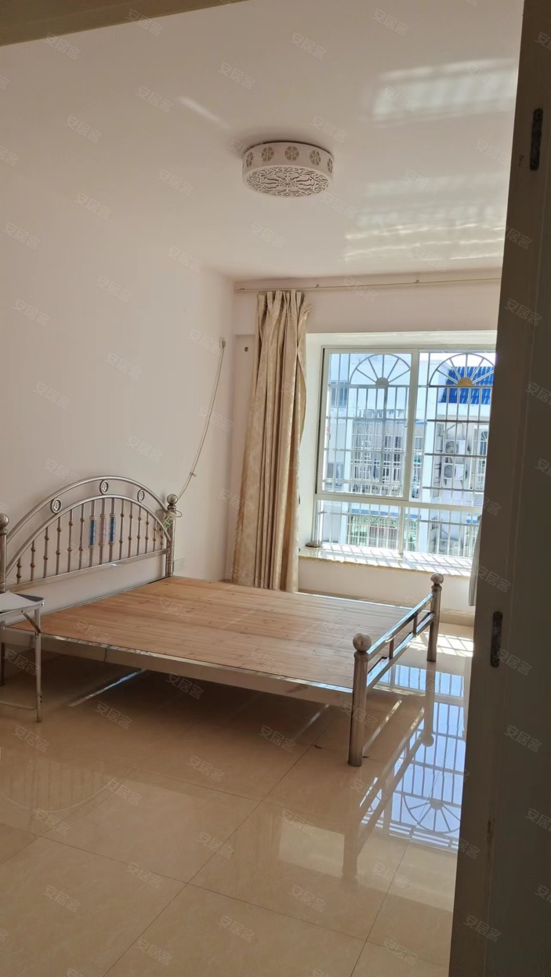 凤凰小区3室2厅2卫122.97㎡南106万