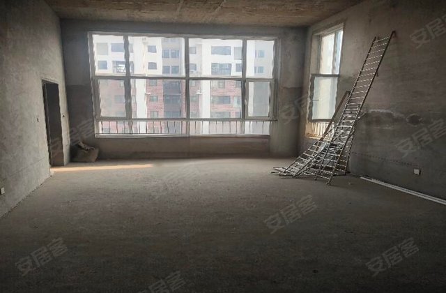 清河上城4室2厅178㎡82万二手房图片