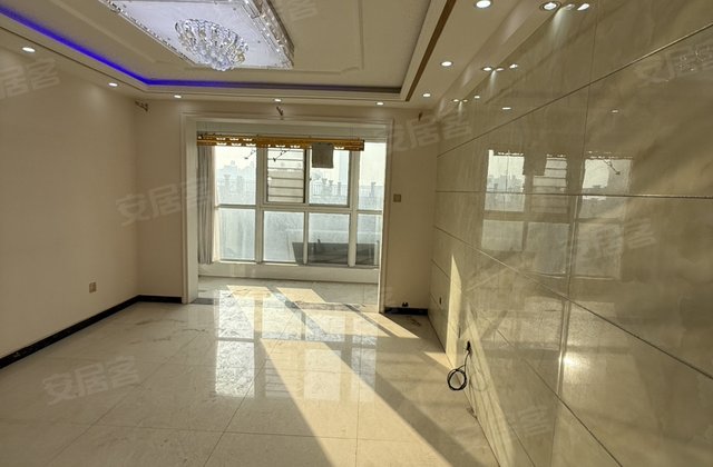 盛恒国际2室2厅94㎡37万二手房图片