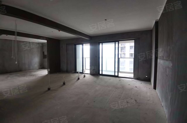 金辉中央铭著4室2厅140㎡175万二手房图片