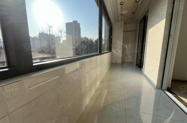 中梁壹号院4室2厅129㎡85.8万二手房图片