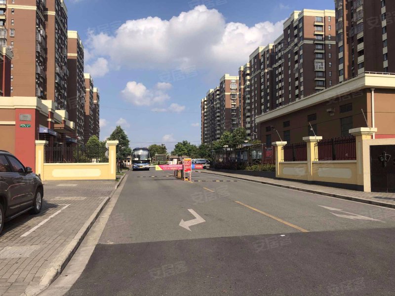 申城佳苑三期A块 