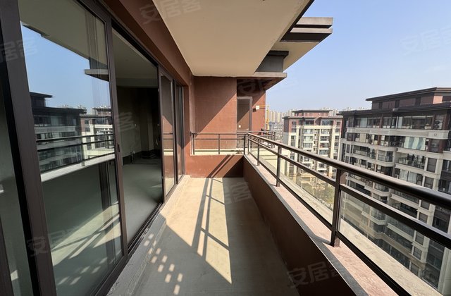 金科集美嘉悦一期(船山)4室2厅117㎡78.8万二手房图片