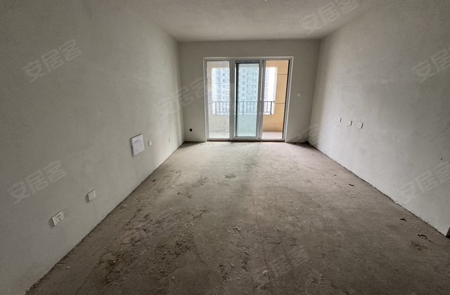 金域华庭4室2厅140㎡168万二手房图片