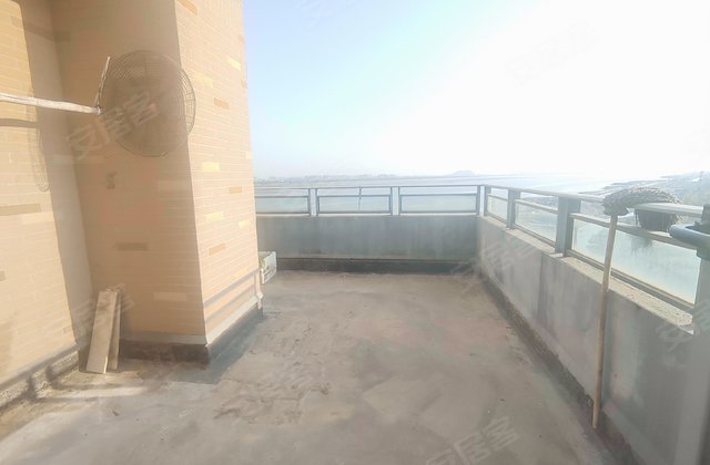 星星港湾花园琴海居2室2厅84㎡130万二手房图片
