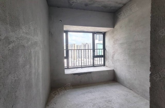 汇洋幸福里5室2厅141㎡79.8万二手房图片