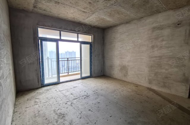 龙鹏世纪城4室2厅138㎡59万二手房图片