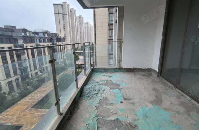 怡海龙湖壹号4室2厅214㎡240万二手房图片