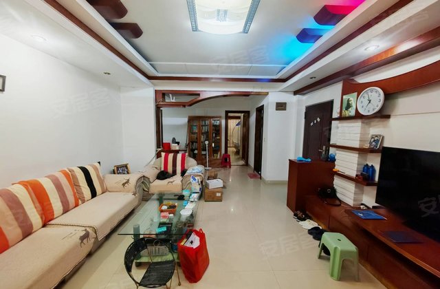 工商局住宅区3室2厅118㎡66万二手房图片