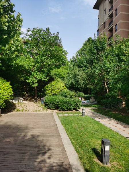 亿城西山华府珑园